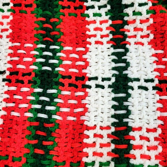 Vintage Handwoven Red Green & White Blanket w/ Fringe Large Christmas Afghan - Picture 6 of 7